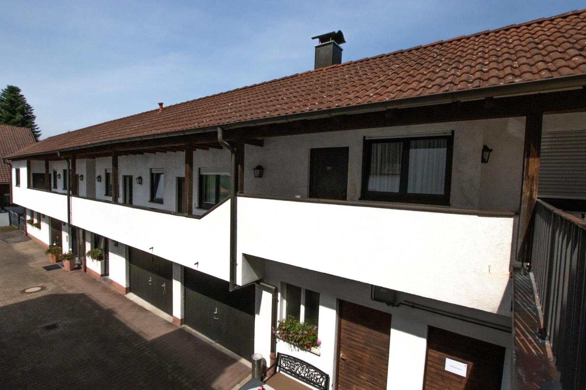 Pension Krone Schwaebisch Gmuend Exterior foto