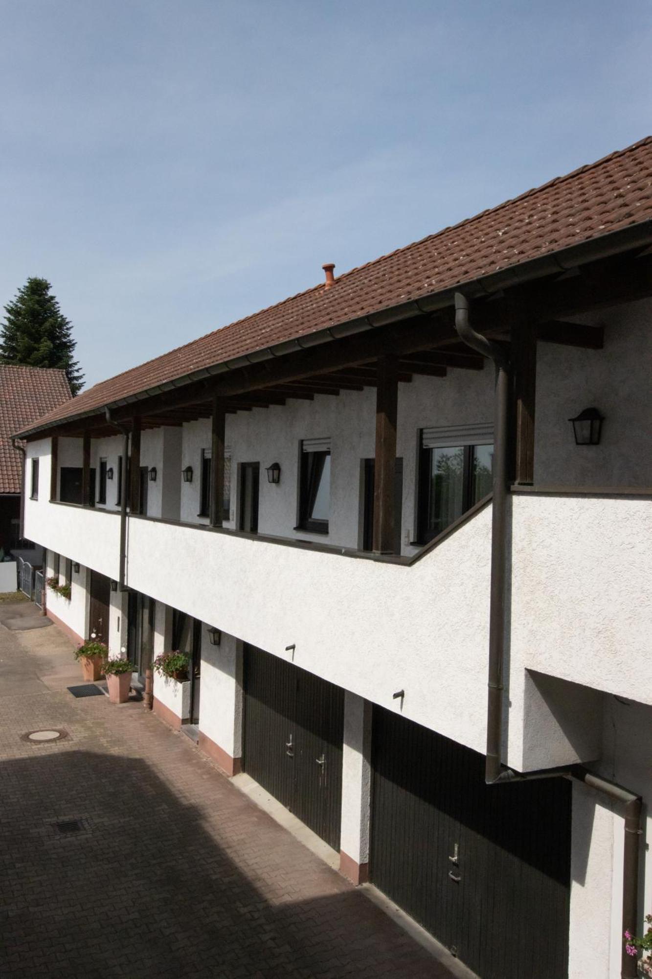 Pension Krone Schwaebisch Gmuend Exterior foto