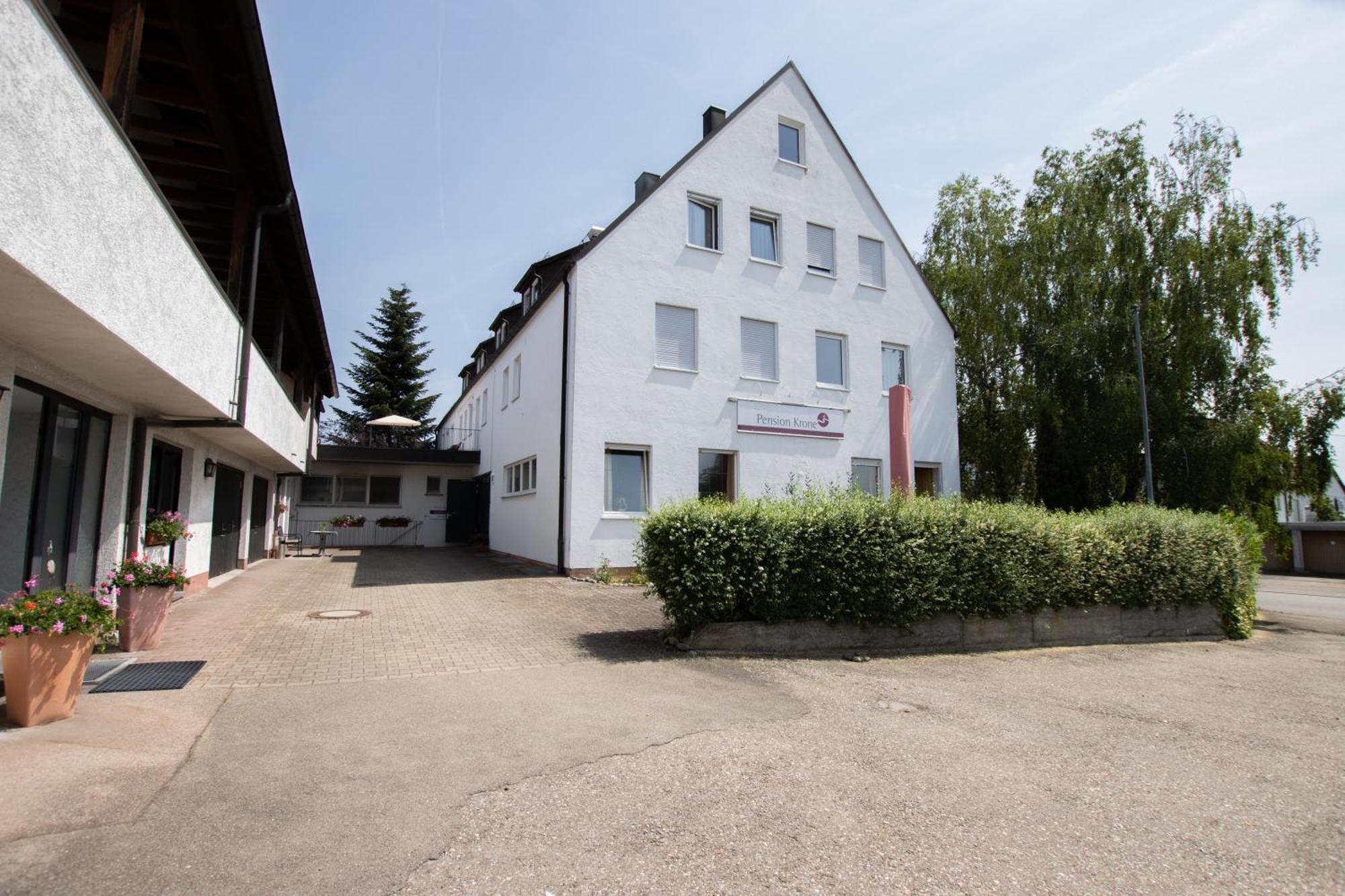 Pension Krone Schwaebisch Gmuend Exterior foto